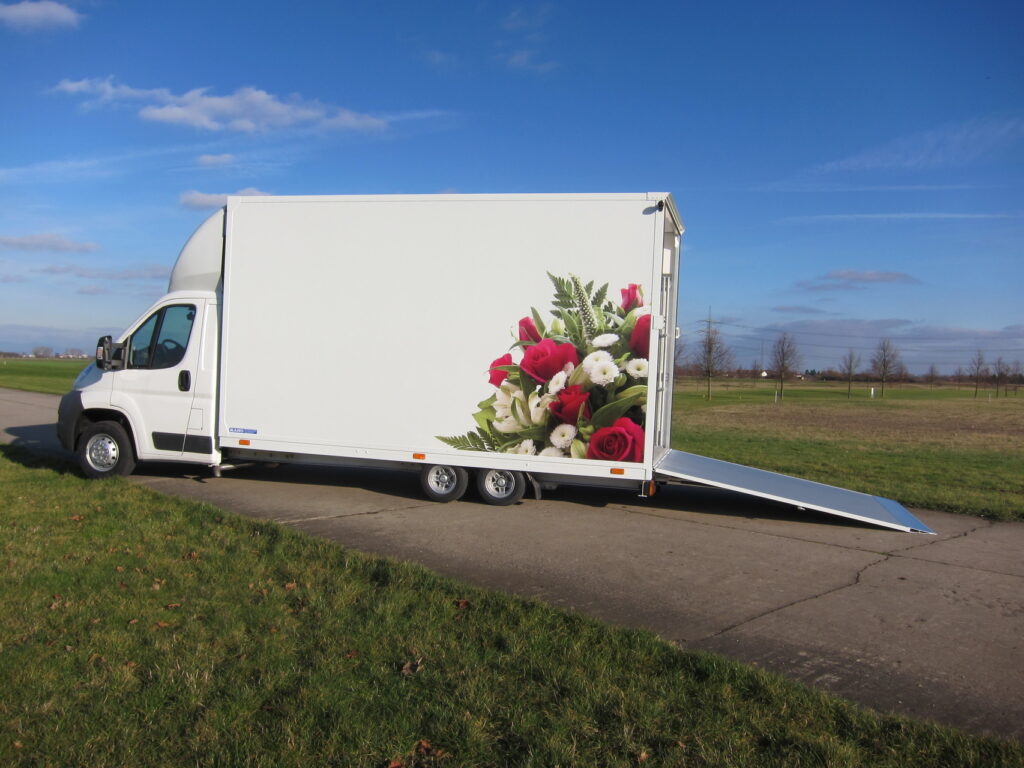Gärtnerei Fahrzeuge Branchenlösungen: Nutzfahrzeuge Gartenbau