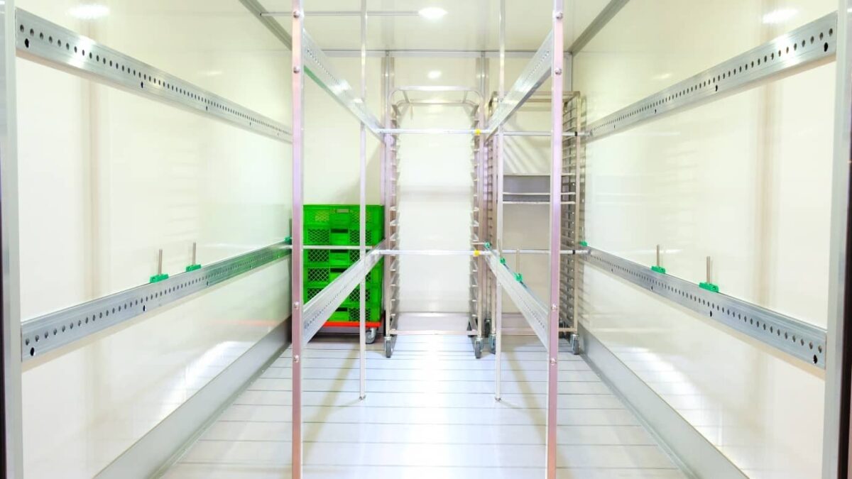 Bäckerei Lieferwagen innen Ansicht