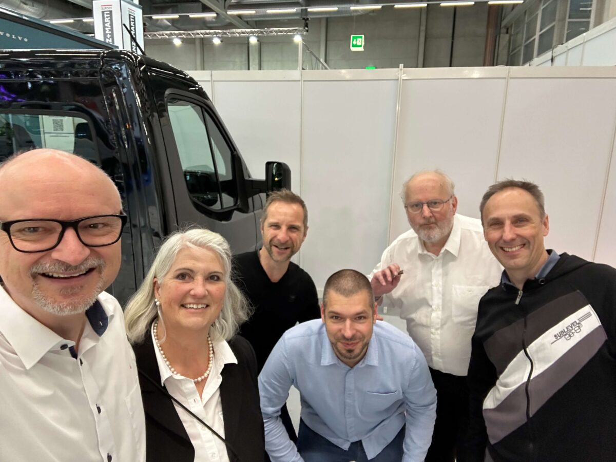 Das Fahrzeugbau Baldinger Team auf der transport.ch Messe 2025